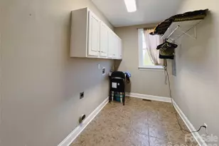 140 Hunters Hill Dr, Statesville, NC 28677 - Photo 16