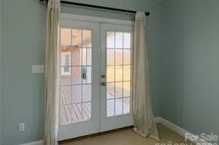 140 Hunters Hill Dr, Statesville, NC 28677 - Photo 22