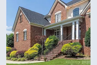 140 Hunters Hill Drive, Statesville, NC 28677 - Photo 2