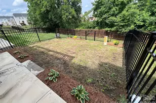 2621 Grantham Place Dr, Fort Mill, SC 29715 - Photo 38