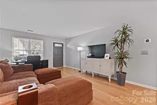 11138 Saintsbury Pl, Charlotte, NC 28270 - Photo 10