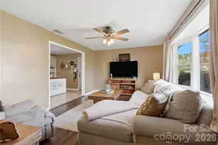 235 Havenhurst Rd, Hickory, NC 28601 - Photo 6