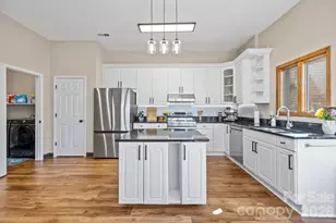 13634 Pine Harbor Rd, Charlotte, NC 28278 - Photo 20