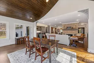 1010 River Oaks Ln, Charlotte, NC 28226 - Photo 18