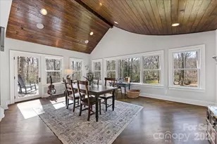1010 River Oaks Ln, Charlotte, NC 28226 - Photo 16