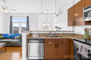 918 Westmere Ave, Charlotte, NC 28208 - Photo 6