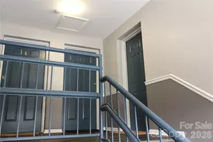 1645 Arlyn Cir, Charlotte, NC 28213 - Photo 6