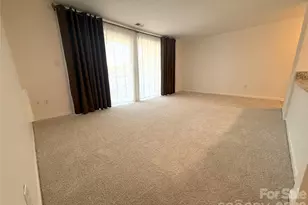 1645 Arlyn Cir, Charlotte, NC 28213 - Photo 8