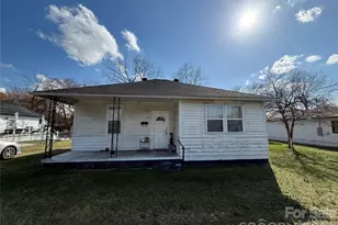 2355 Myrtle Ave, Gastonia, NC 28052 - Photo 1