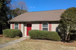 119 Birdie Ct, Mooresville, NC 28117 - Photo 2