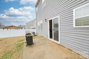 8140 Clairwood Dr, Charlotte, NC 28269 - Photo 22