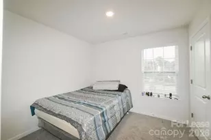 8140 Clairwood Dr, Charlotte, NC 28269 - Photo 10