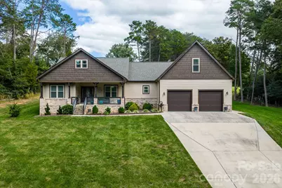 4850 Woodwinds Drive NE, Hickory, NC 28601 - Photo 4