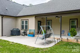 4850 Woodwinds Dr NE, Hickory, NC 28601 - Photo 10