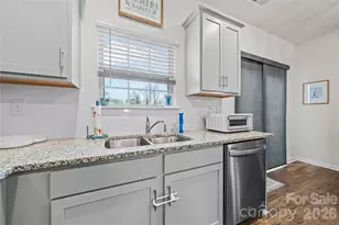 7549 Stonehouse Dr, Gastonia, NC 28056 - Photo 8