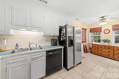 10204 Camelback Circle, Charlotte, NC 28226 - Photo 12