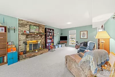 10204 Camelback Circle, Charlotte, NC 28226 - Photo 6