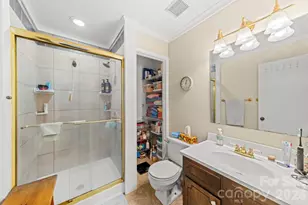 10204 Camelback Cir, Charlotte, NC 28226 - Photo 18