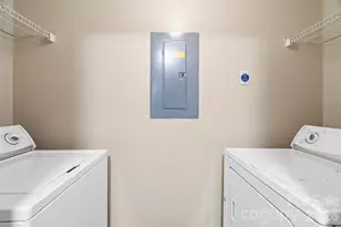 1134 Plaza Walk Dr, Charlotte, NC 28215 - Photo 12