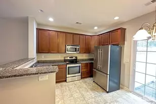 10383 Bunclody Dr, Charlotte, NC 28213 - Photo 4