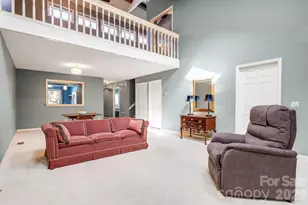 1104 Red Oak Dr, Hendersonville, NC 28791 - Photo 14