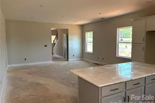 109 Honeycomb Ct, Statesville, NC 28625 - Photo 10