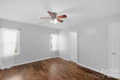 7015 Hunters Glen Drive, Charlotte, NC 28214 - Photo 12