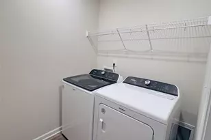 1070 Plumcrest Dr, Charlotte, NC 28216 - Photo 16