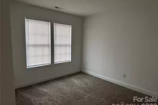 1701 Wilburn Park Ln, Charlotte, NC 28269 - Photo 28