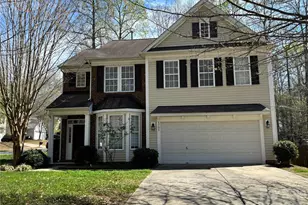 1701 Wilburn Park Ln, Charlotte, NC 28269 - Photo 2