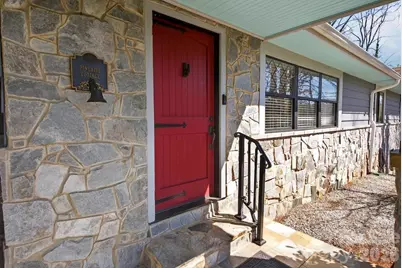 95 Whitney Avenue, Tryon, NC 28782 - Photo 6