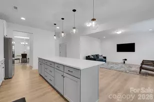 1112 Overland Dr, Dallas, NC 28034 - Photo 8