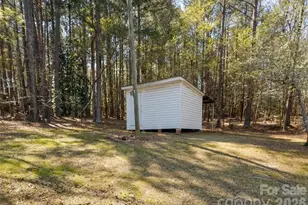 46 Pinecrest Ave, Great Falls, SC 29055 - Photo 34