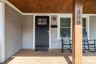 308 W Sycamore St, Lincolnton, NC 28092 - Photo 8