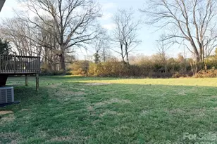 269 Green Meadows Dr, Taylorsville, NC 28681 - Photo 38