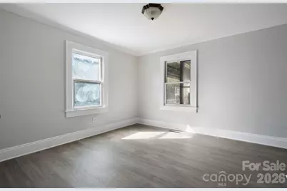 204 22nd Avenue NE, Hickory, NC 28601 - Photo 10