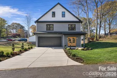 908 30th Avenue Drive NW, Hickory, NC 28601 - Photo 1