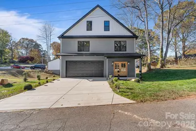 908 30th Avenue Drive NW, Hickory, NC 28601 - Photo 1