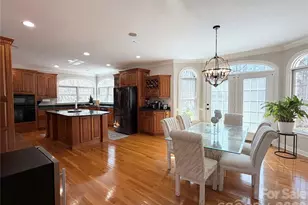 510 SE Stonecroft Ct SE, Lenoir, NC 28645 - Photo 18