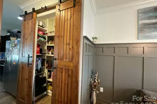 7422 Larwill Ln, Charlotte, NC 28216 - Photo 4