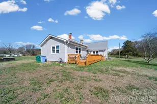 1833 Mountain Creek Rd, Albemarle, NC 28001 - Photo 32