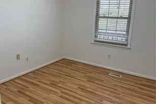 3840 Cherry Grove Dr, Hickory, NC 28602 - Photo 16