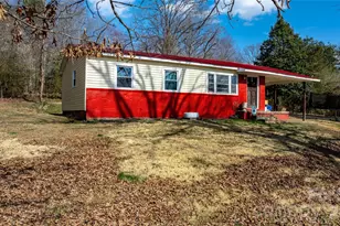 1574 Fred Watson Pl, Lenoir, NC 28645 - Photo 2