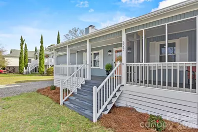 322 NE 57th Street NE #28&S, Oak Island, NC 28465 - Photo 4