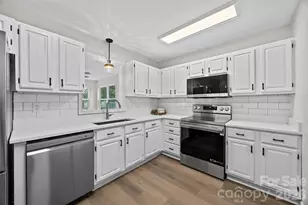 322 NE 57th Street NE, Oak Island, NC 28465 - Photo 16