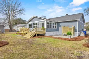 322 NE 57th Street NE, Oak Island, NC 28465 - Photo 36