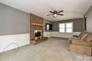 104 Deertrack Dr, Mount Holly, NC 28120 - Photo 8