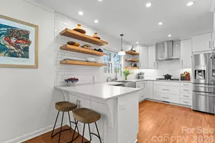 2024 Brandon Cir, Charlotte, NC 28211 - Photo 2