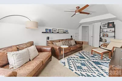 2024 Brandon Circle, Charlotte, NC 28211 - Photo 32