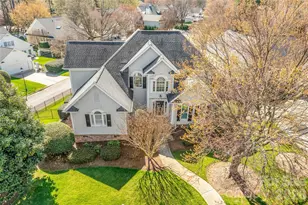 17318 Players Ridge Dr, Cornelius, NC 28031 - Photo 2